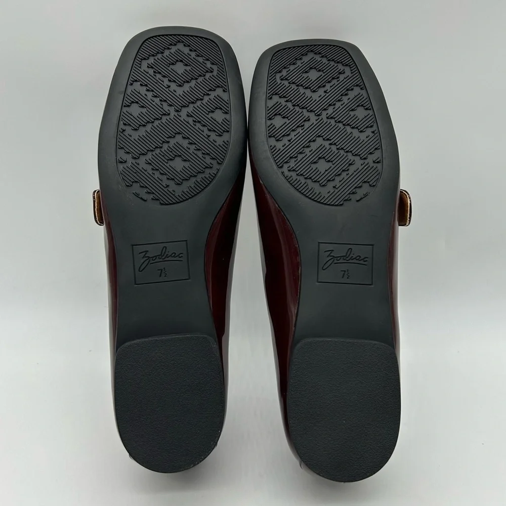 Zodiac Indira Women’s Flats | Vegan Patent Burgundy Buckle | Size 7.5M NIB